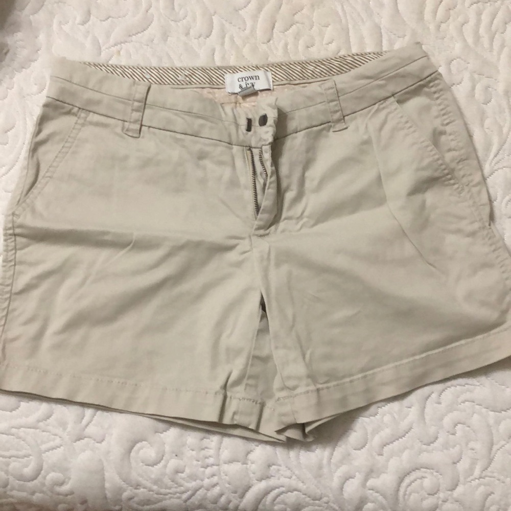 Crown & ivy shorts